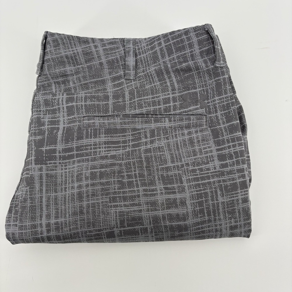 Under Armour Shorts Mens Size 42 Match Play Golf Gray Heathered Abstract Check